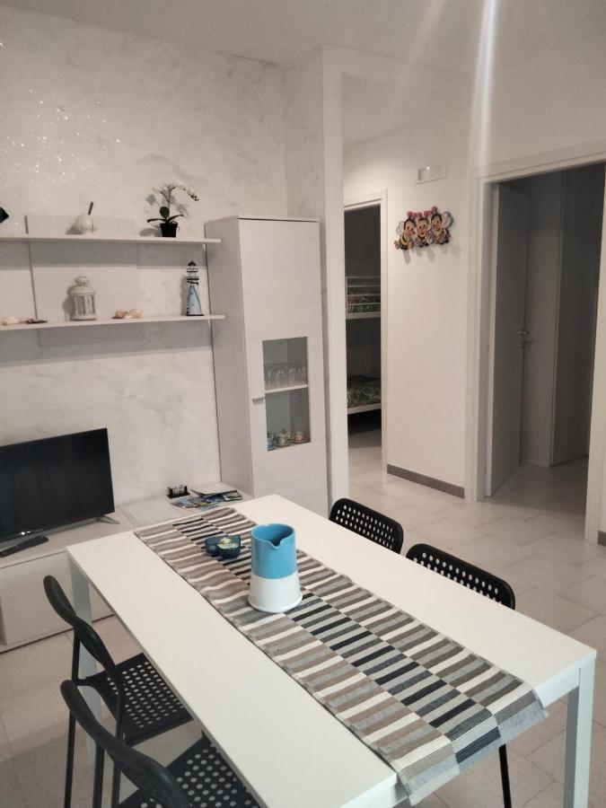 Chiale Holiday Apartments Поліньяно-а-Маре Екстер'єр фото