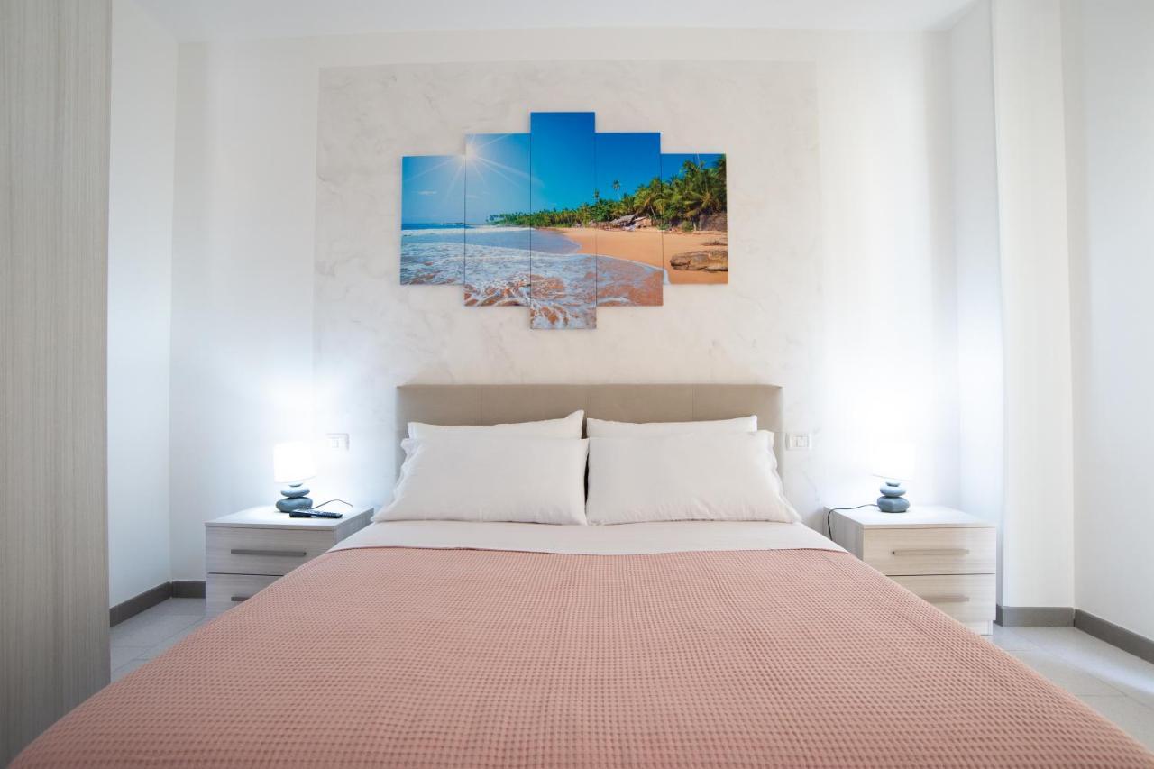 Chiale Holiday Apartments Поліньяно-а-Маре Екстер'єр фото