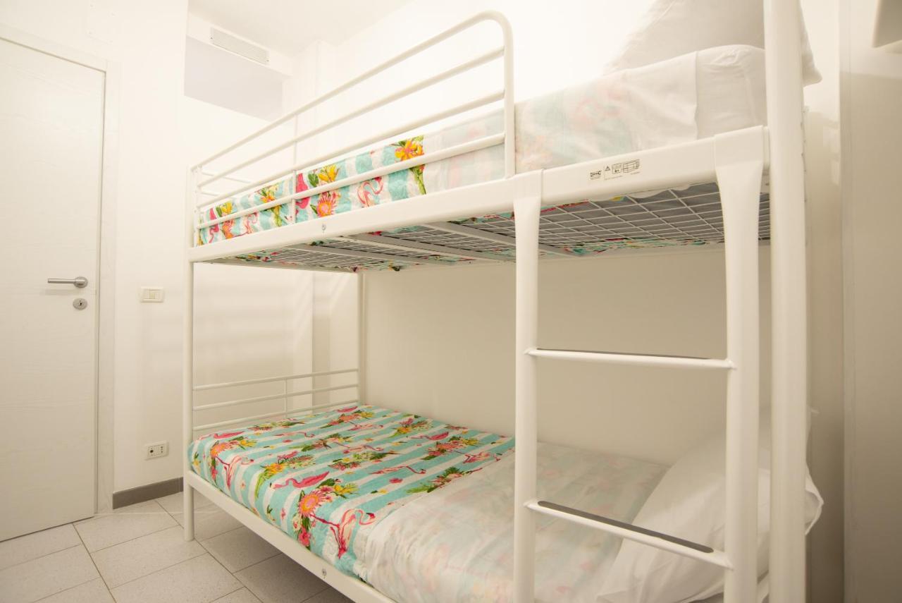 Chiale Holiday Apartments Поліньяно-а-Маре Екстер'єр фото