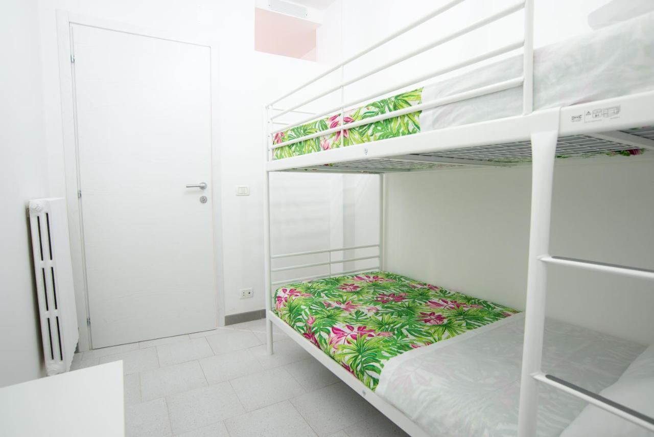 Chiale Holiday Apartments Поліньяно-а-Маре Екстер'єр фото