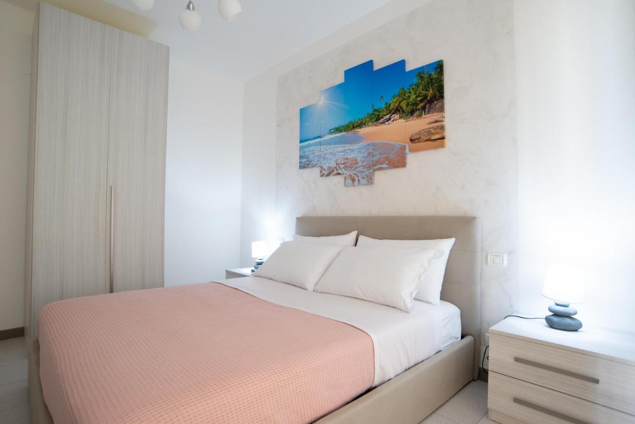 Chiale Holiday Apartments Поліньяно-а-Маре Екстер'єр фото